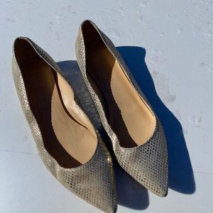 Ivanka Trump gold flat shoes